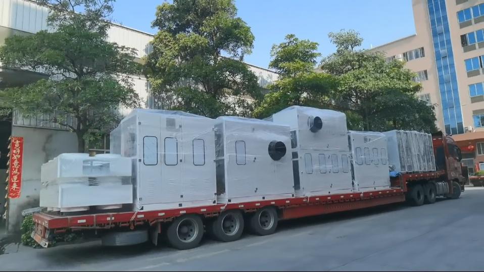 Haina Machinery механически загружает детские подгузники для зарубежных перевозок Видео
